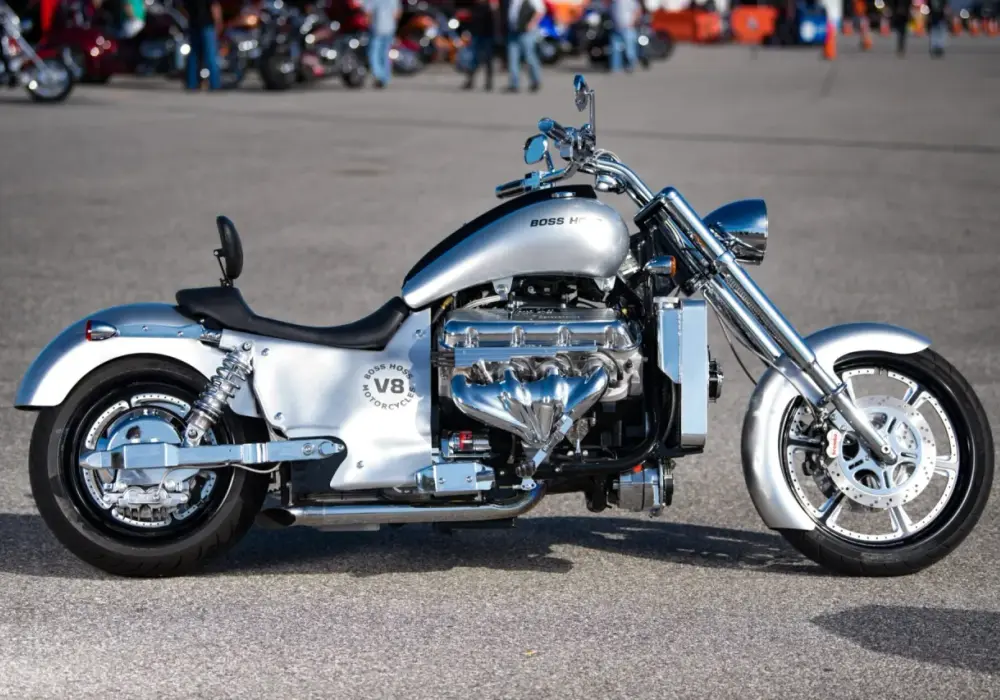 Pojemność silnika w motocyklu - Co naprawdę oznacza cm³?