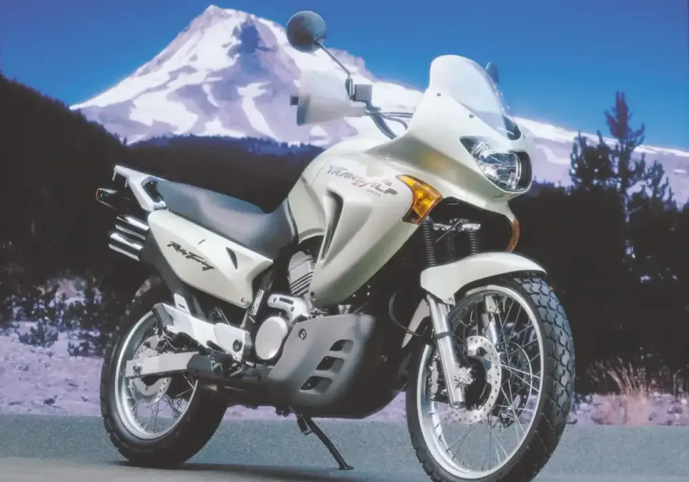Honda Transalp 650 - Wciąż warto? Poradnik kupującego