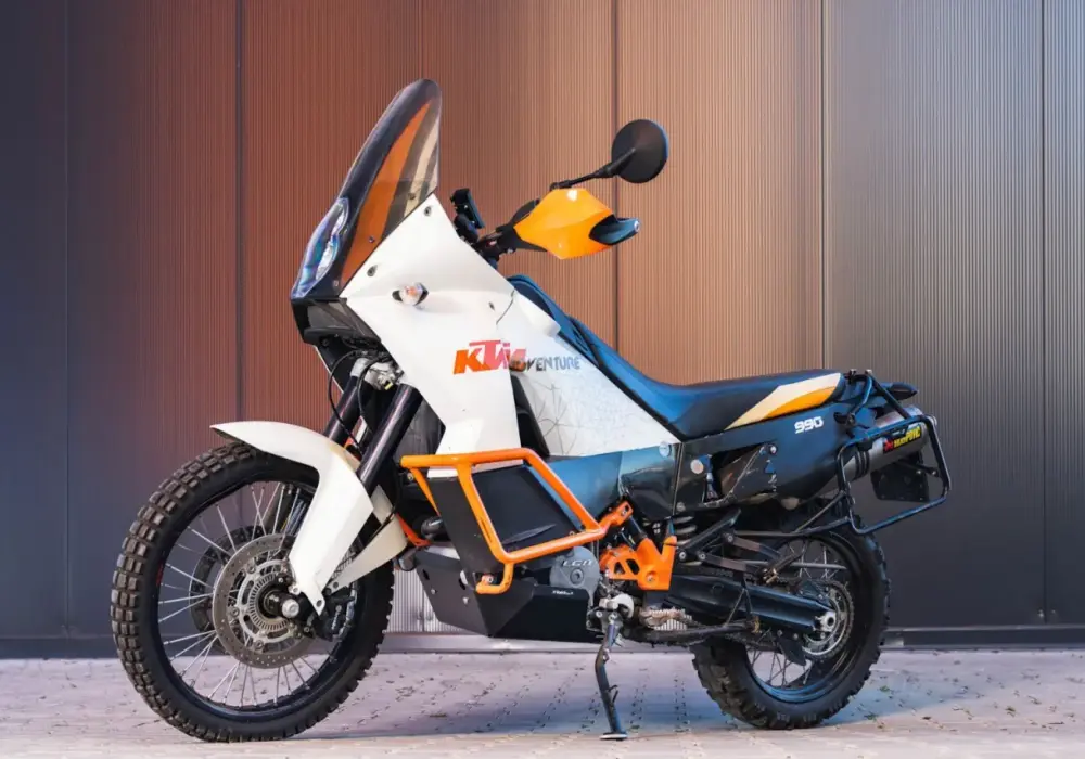 Jaki motocykl enduro turystyczny wybrać, aby uniknąć rozczarowania?