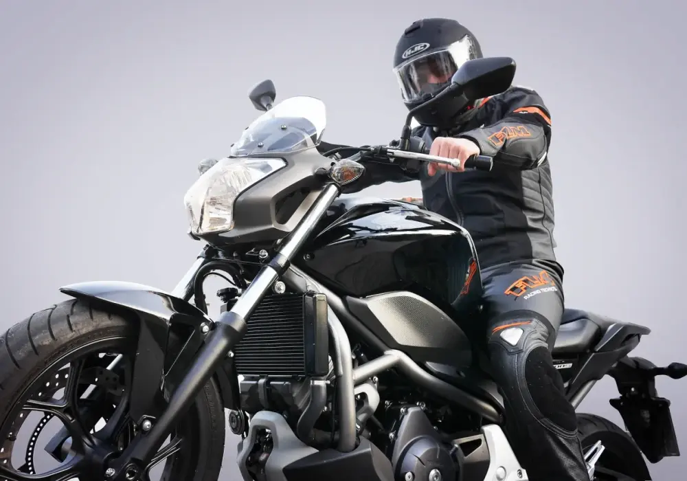 Prawo jazdy na motor - AM, A1, A2, A, B: Wybierz mądrze!