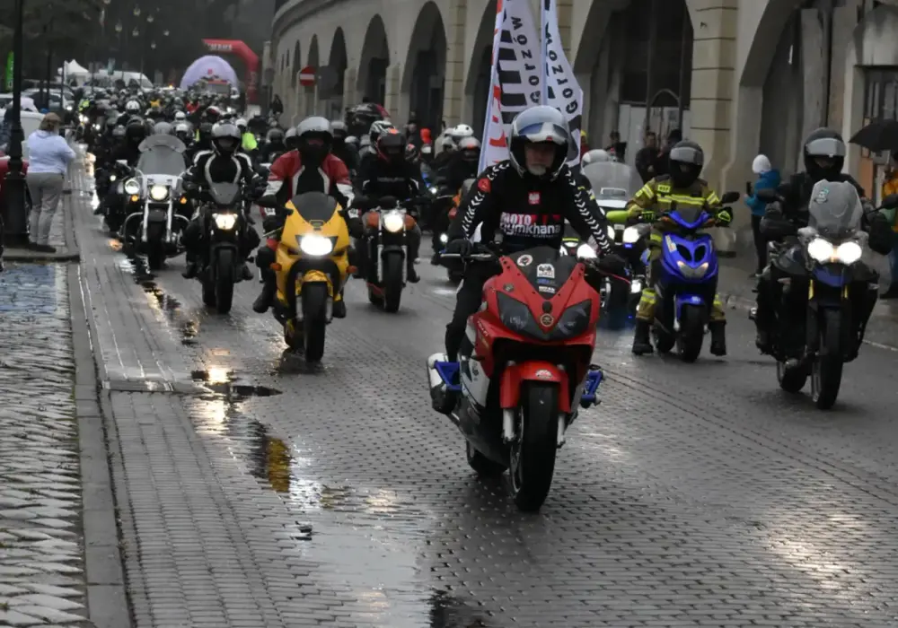 Kiedy zaczyna się sezon motocyklowy? Sprawdź daty i wydarzenia!