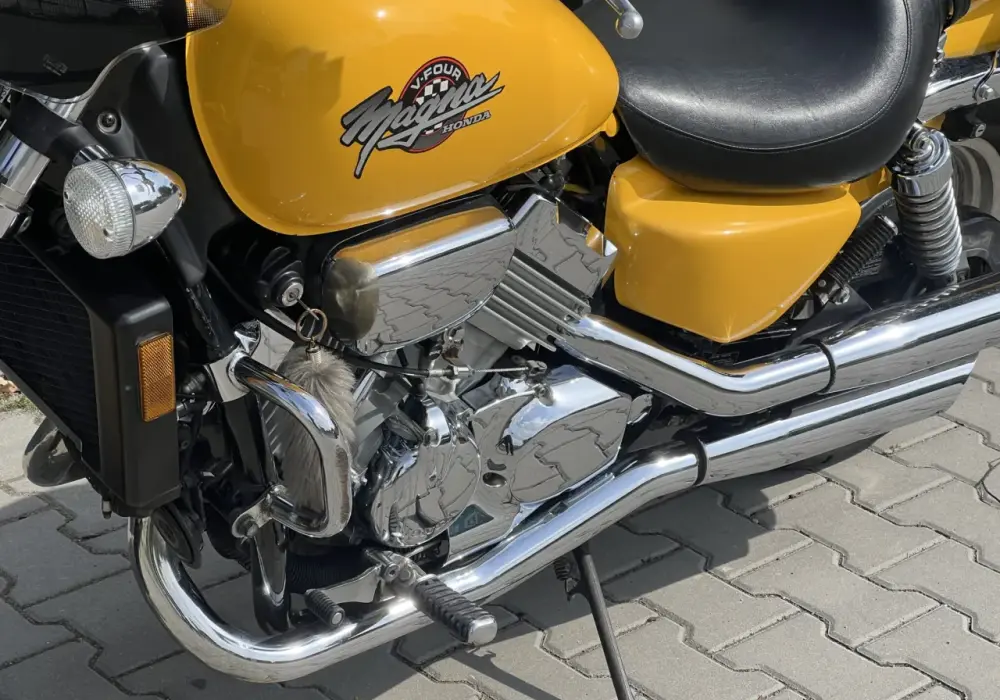 Finansowanie motocykla Honda - Co poza ratą? Kup mądrze!