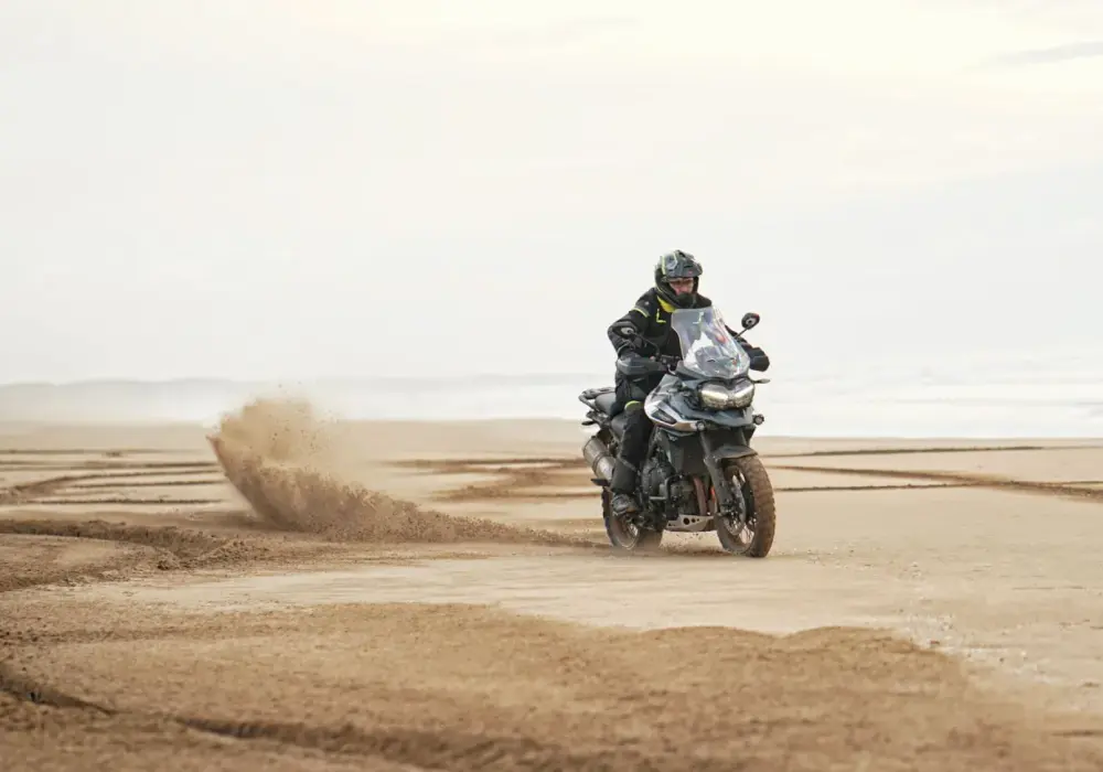 Jazda motocyklem po szutrze - Technika i przygotowanie