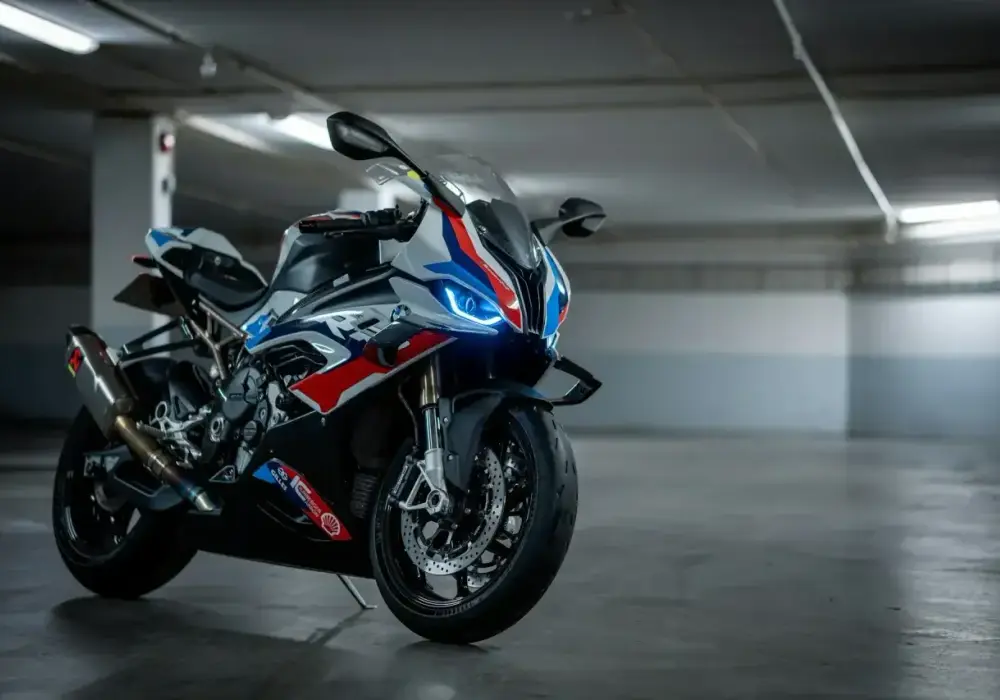 BMW XR - F, S czy M? Wybierz idealny model dla siebie