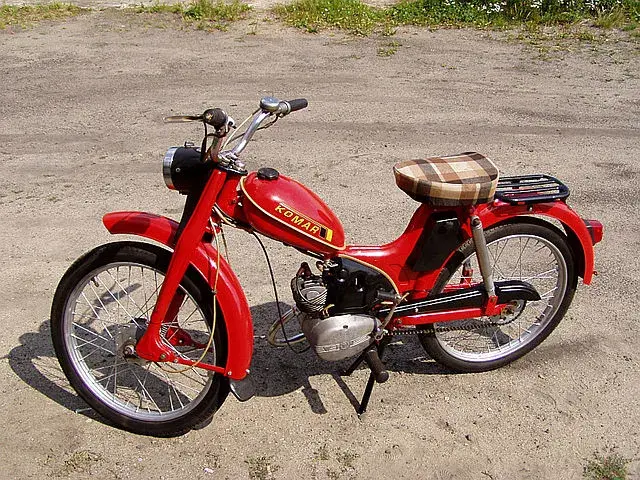 Jak wygląda motorower - poznaj jego unikalny design i cechy