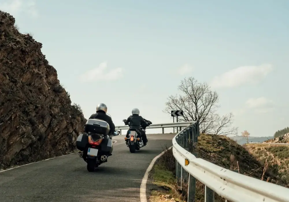 Najpiękniejsze trasy motocyklowe w Słowacji - odkryj ukryte skarby