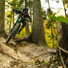 Gdzie mieszka Enduro Opa? Odkryj tajemnice jego lokalizacji w Polsce