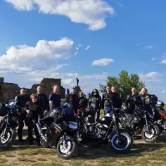 Najlepsze trasy motocyklowe w Poznaniu - odkryj ukryte skarby regionu