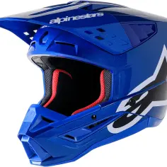 Kask enduro z szybą czy bez – co wybrać dla lepszej ochrony?