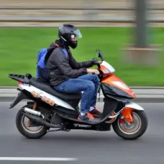 Jak wyrejestrować motorower i uniknąć kłopotów prawnych?