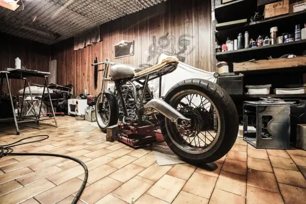 Przegląd motocykla - Ile kosztuje i jak go zdać bez problemu?