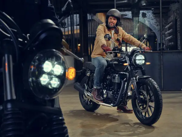 Honda GB350S - Czy retro roadster A2 to Twój wybór?