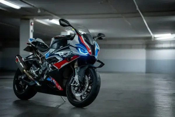 BMW XR - F, S czy M? Wybierz idealny model dla siebie
