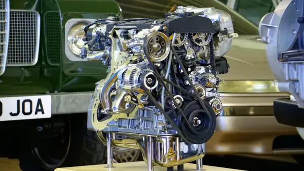 Rozrząd DOHC w motocyklu - Co musisz wiedzieć przed zakupem?